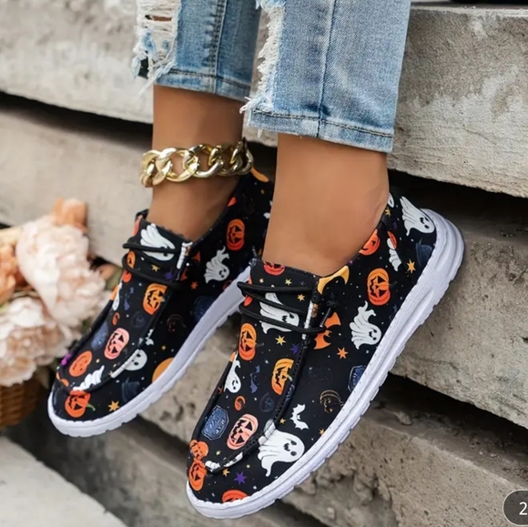 #515Women's Halloween Pumpkin Lightweight Canvas Slip on Shoes. Size: 7.5 - Picture 2 of 5